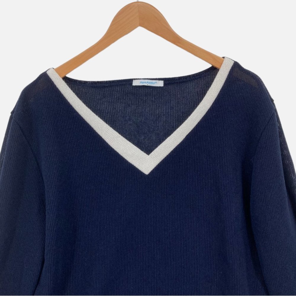 Low-Cut Cashmere Navy V-Neck